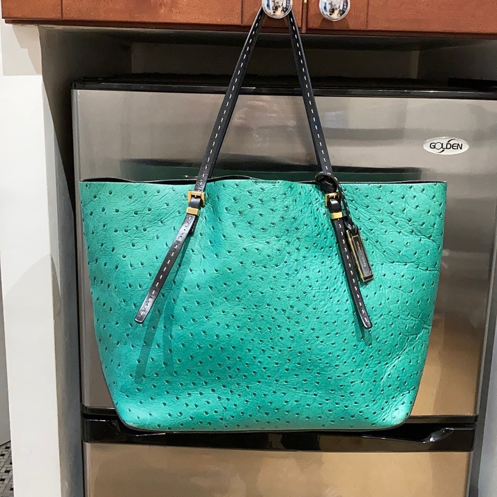 Michael Kors Leather ostrich GIA tote bag